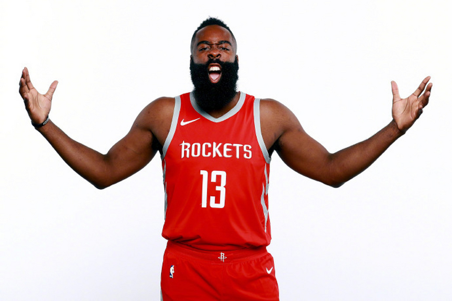 希腊媒：曼联与皇马已经报价奥林匹亚科斯18岁中场穆扎基蒂斯（希腊媒体称曼联与皇马已就奥林匹亚科斯18岁中场穆扎基蒂斯提出报价）