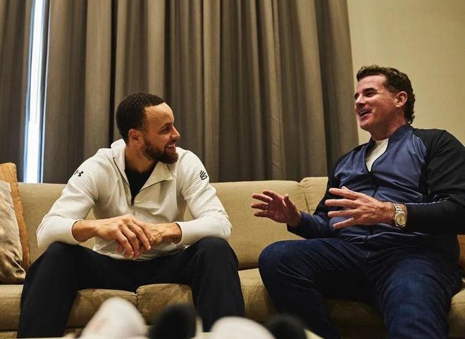 巴黎人报盛赞埃唐-姆巴佩：他敢于冒险，敢于发声，永不放弃（巴黎人报力赞埃唐-姆巴佩：勇于冒险，敢于发声，从不言弃）