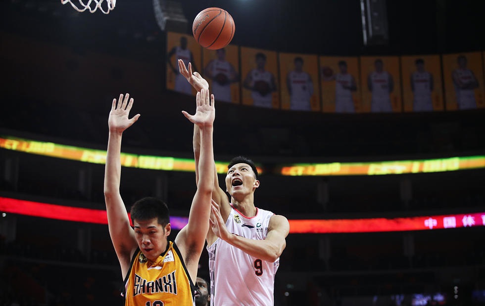 利物浦乱了！外媒：斯洛特将下课，萨拉赫会去沙特，范戴克施压（利物浦风波四起：外媒称斯洛特帅位不稳，萨拉赫或赴沙特，范戴克施压）