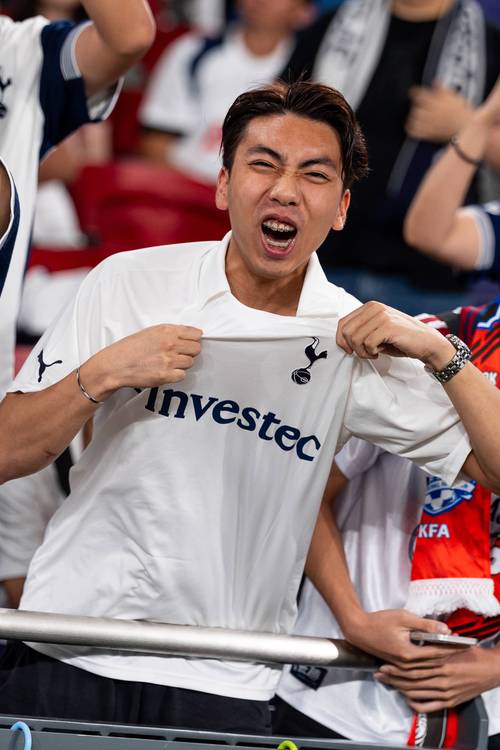 2-1！神换人：替补神兵助攻，罗马征服客场：5场4胜（2-1！妙手换人，替补献助攻，罗马客场凯旋：近5场4胜）